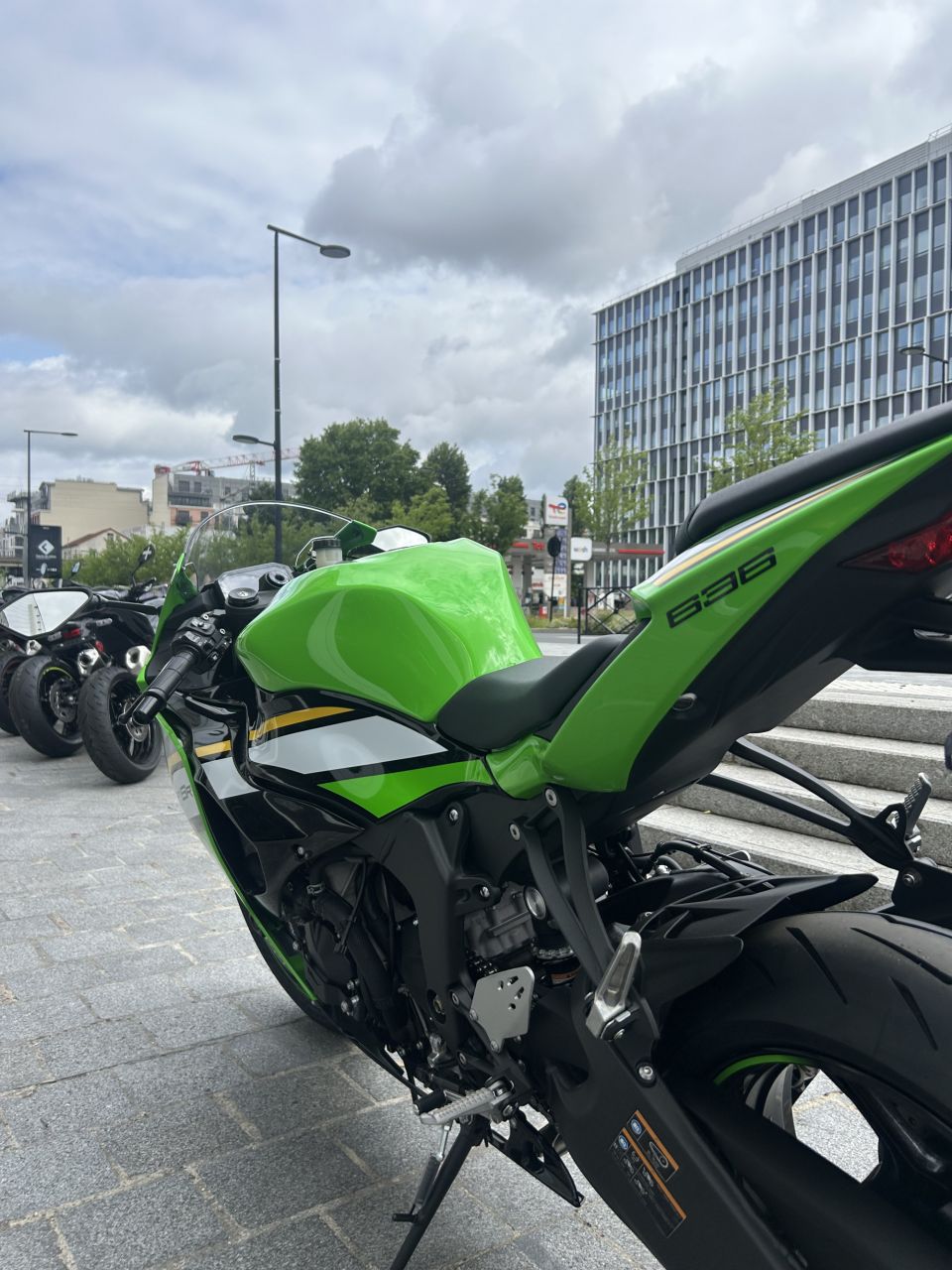 KAWASAKI ZX-6R 636 4