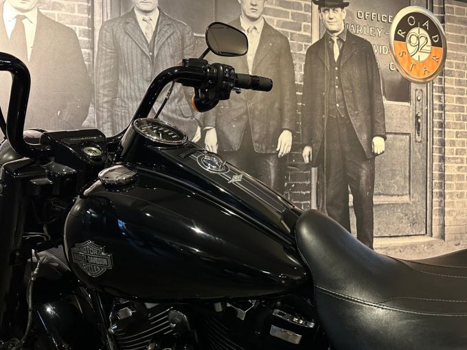 HARLEY-DAVIDSON TOURING ROAD KING 1868 SPECIAL 4