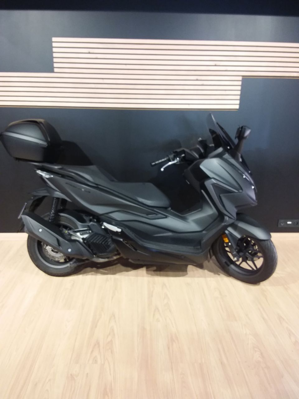 HONDA NSS FORZA 125 4
