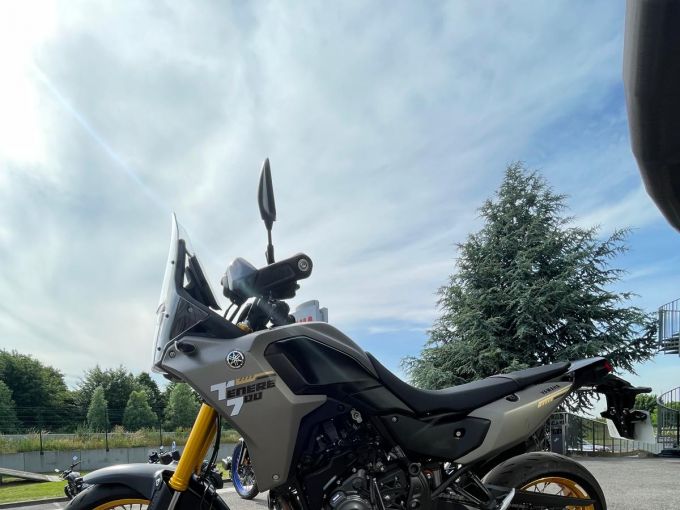YAMAHA XTZ TENERE 700 4