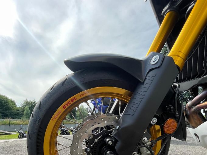 YAMAHA XTZ TENERE 700 4