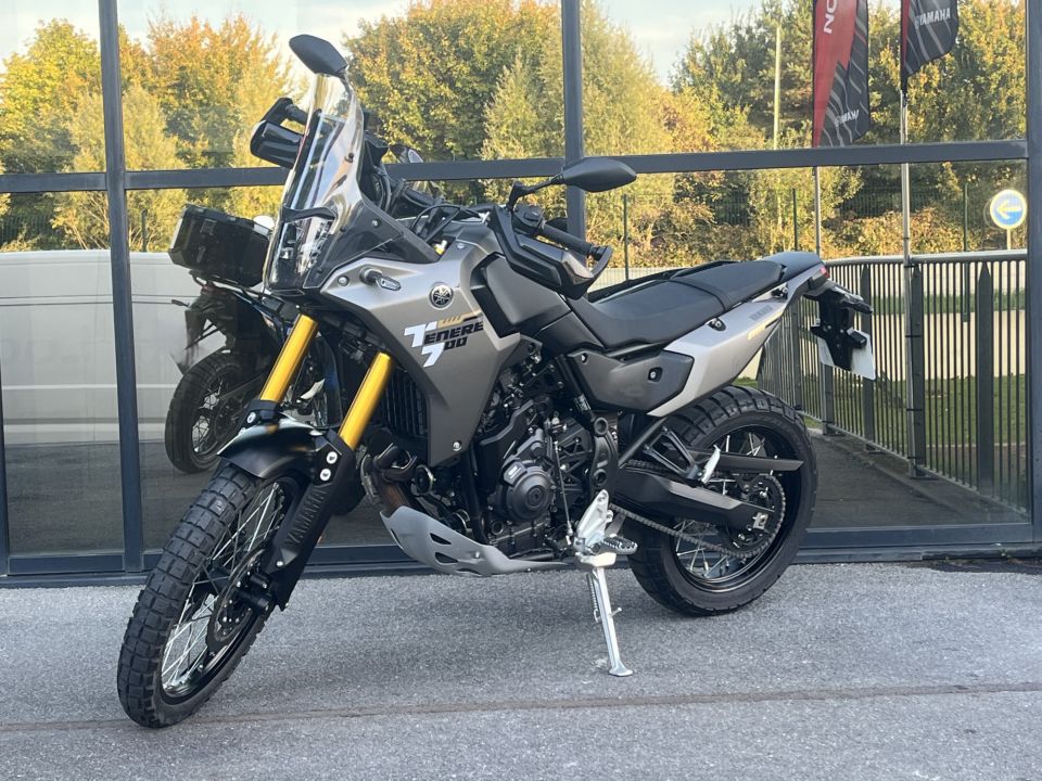 YAMAHA XTZ TENERE 700 4