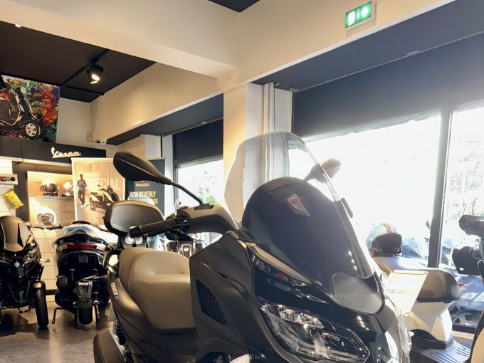 PIAGGIO MP3 310 HPE SPORT 4