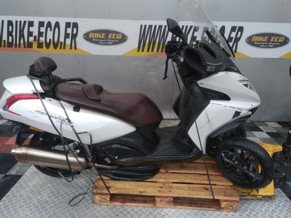 PEUGEOT METROPOLIS 400 4