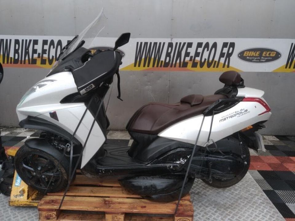 PEUGEOT METROPOLIS 400 4