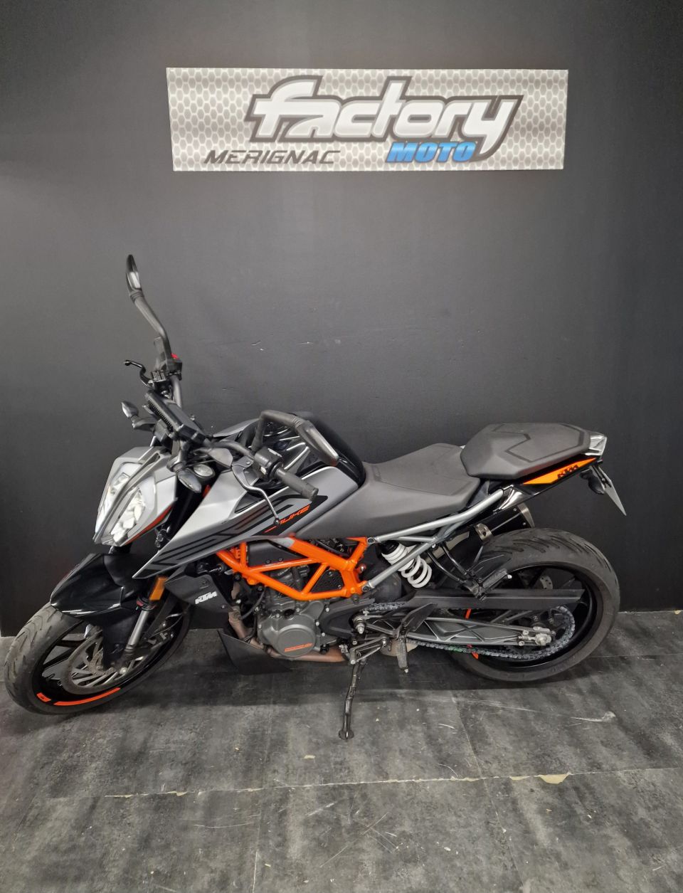 KTM 125 DUKE ABS 4