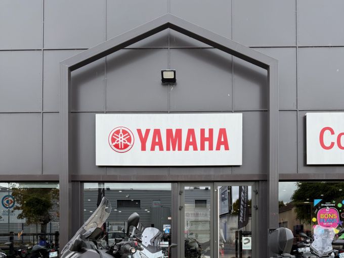 YAMAHA X-MAX 125 TECH MAX 4