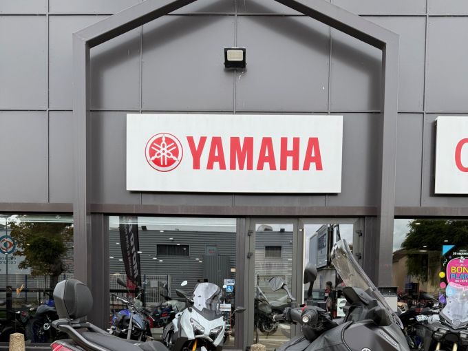YAMAHA X-MAX 125 TECH MAX 4