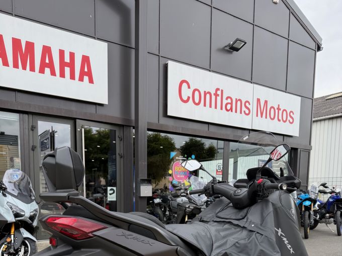 YAMAHA X-MAX 125 TECH MAX 4
