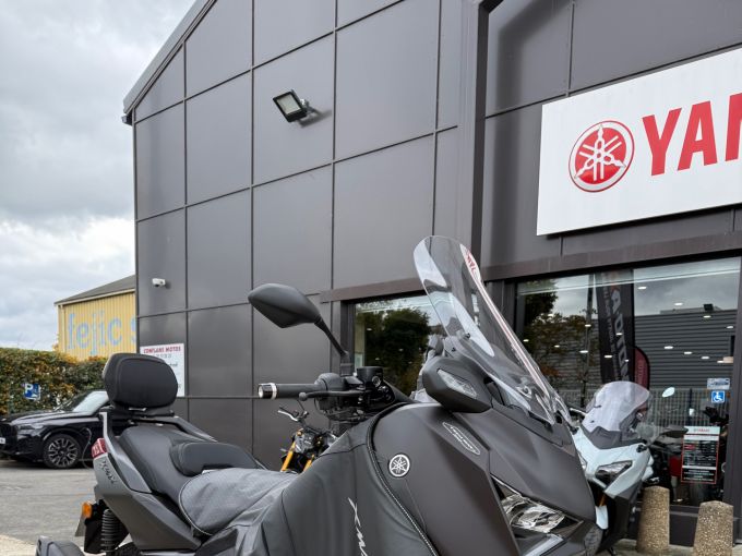 YAMAHA X-MAX 125 TECH MAX 4