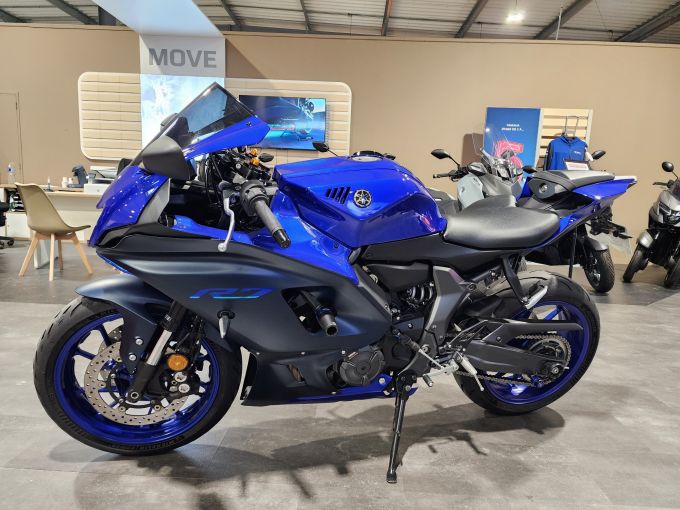 YAMAHA YZF-R7 35KW 4