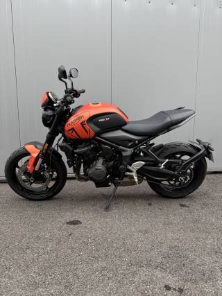 TRIUMPH TRIDENT 660 - 2023