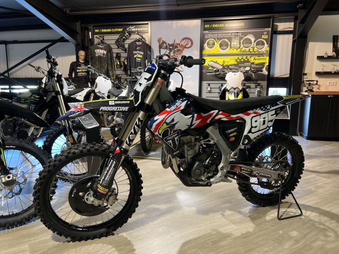TRIUMPH TF 250-X 4