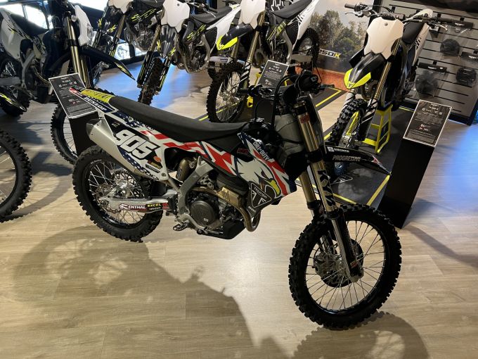 TRIUMPH TF 250-X 4