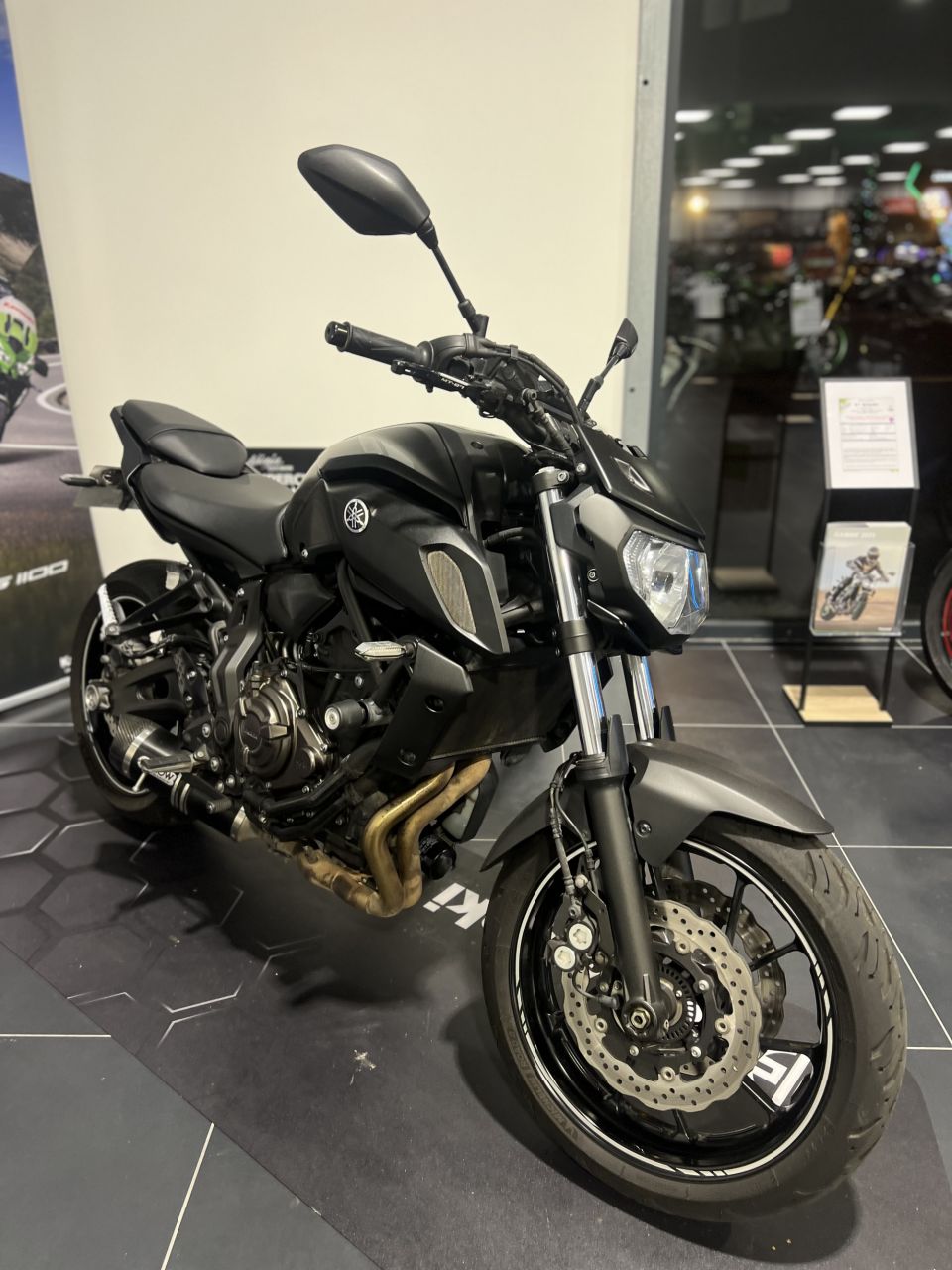 YAMAHA MT-07 (47.5CV) 4