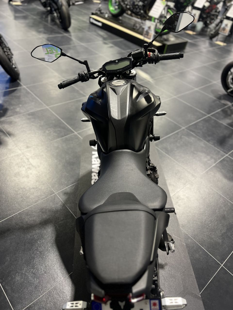 YAMAHA MT-07 (47.5CV) 4