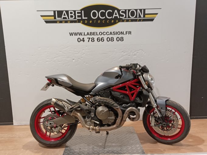 DUCATI 821 MONSTER 4