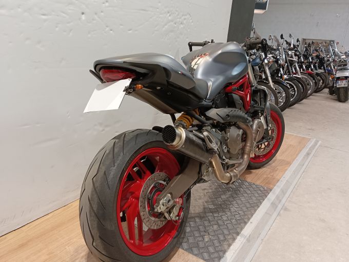DUCATI 821 MONSTER 4