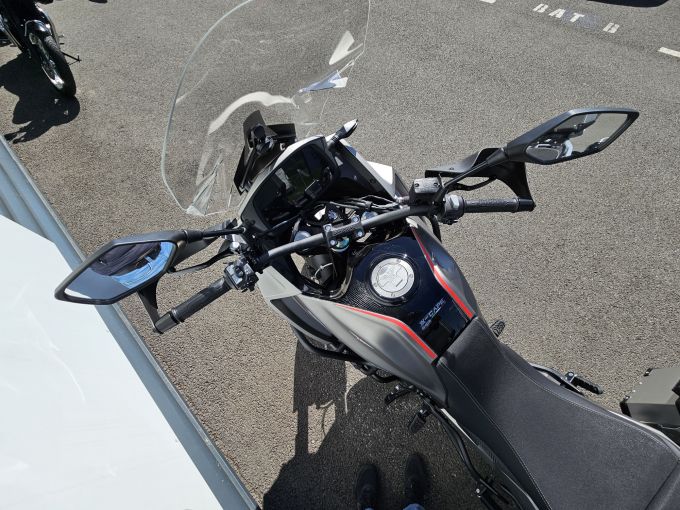 MOTO MORINI X-cape 650 4