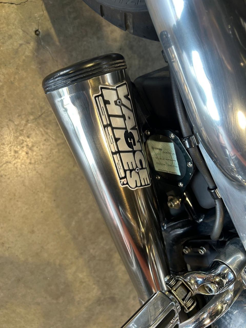 HARLEY-DAVIDSON V-ROD STREET ROD 1130 4