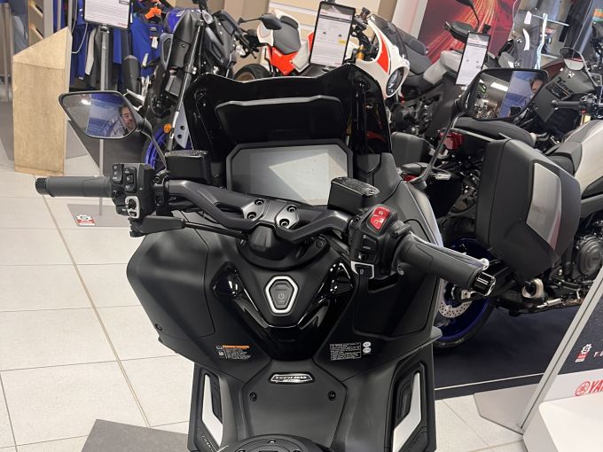 YAMAHA XP T-MAX 560 TECH MAX 4