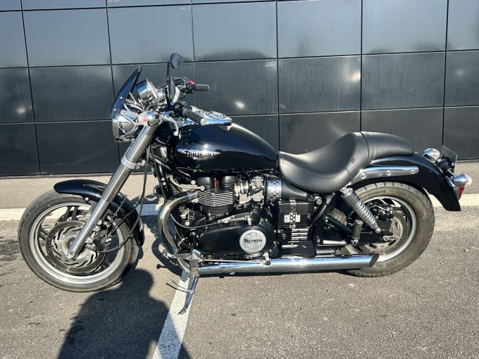TRIUMPH bonneville speedmaster 865 4