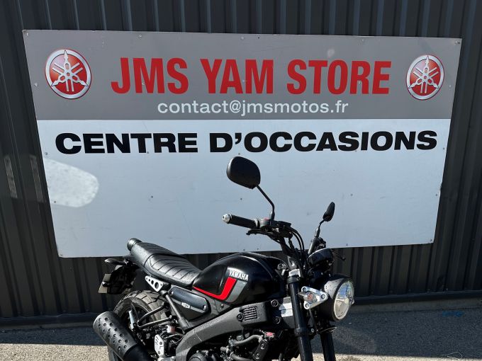 YAMAHA XSR 125 4