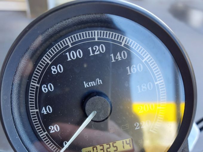 HARLEY-DAVIDSON SPORTSTER SUPERLOW 883  4