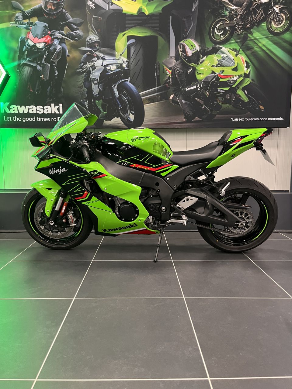 KAWASAKI ZX-10R 4