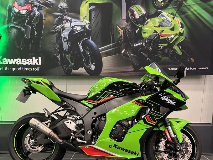KAWASAKI ZX-10R 4