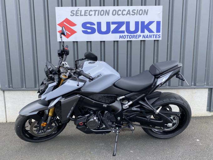 SUZUKI GSX-S 1000 ABS 4