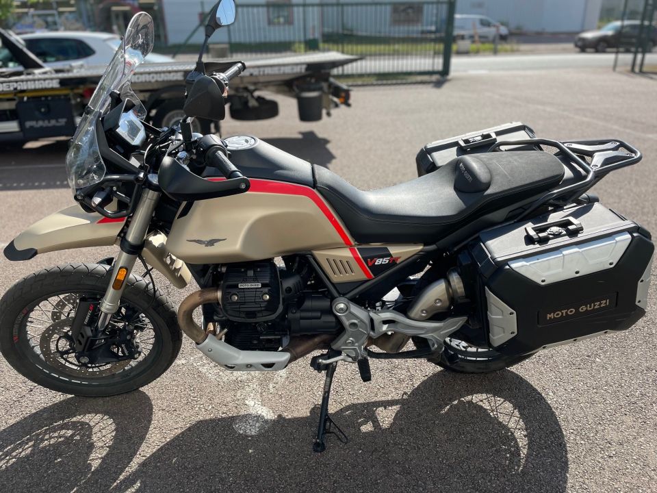 MOTO GUZZI V85 TT TRAVEL PACK 850 4