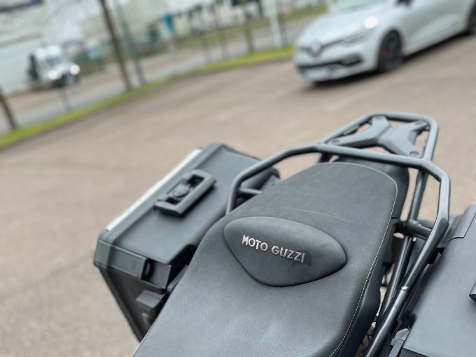 MOTO GUZZI V85 TT TRAVEL PACK 850 4
