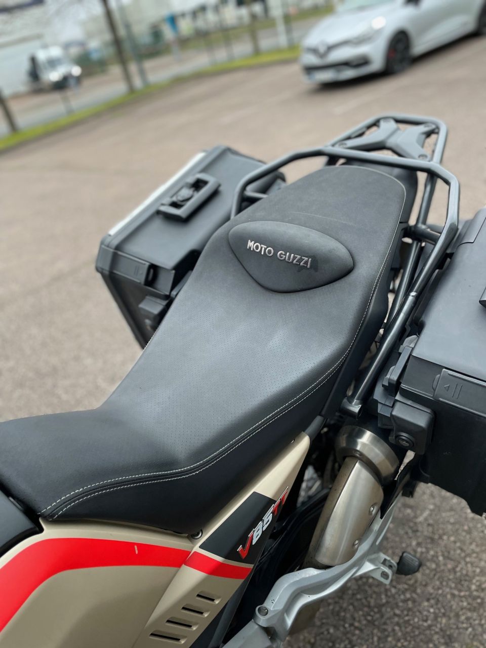 MOTO GUZZI V85 TT TRAVEL PACK 850 4