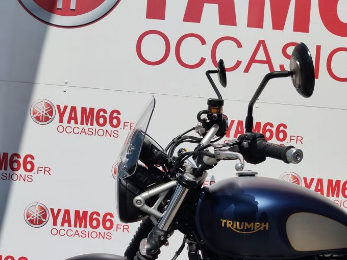 TRIUMPH STREET SCRAMBLER  900 4