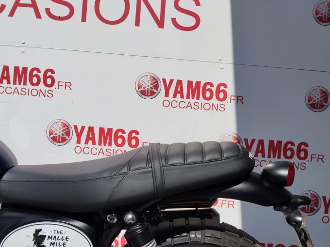 TRIUMPH STREET SCRAMBLER  900 4