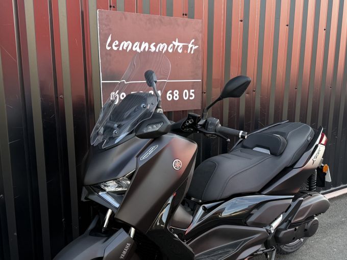 YAMAHA XMAX 125 TECH MAX 4