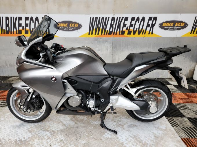 HONDA VFR 1200 F 4