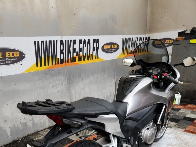 HONDA VFR 1200 F 4