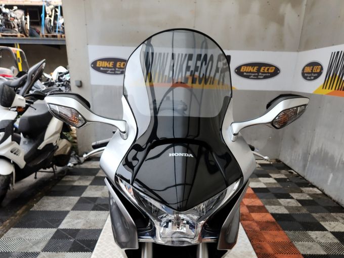 HONDA VFR 1200 F 4