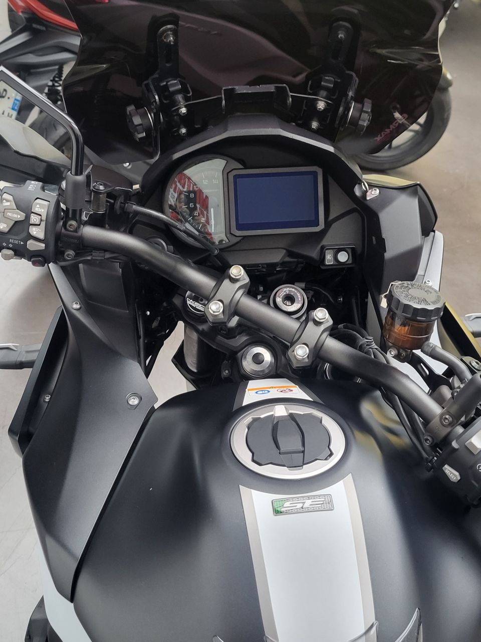 KAWASAKI VERSYS 1000 4