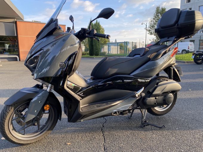 YAMAHA XMAX 125 TECH MAX 4