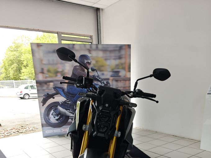 SUZUKI GSX-S 1000 4