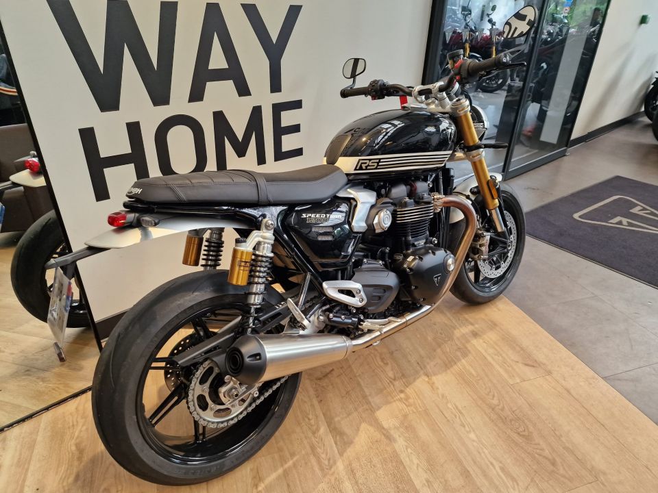 TRIUMPH Speed Twin 1200 RS 4
