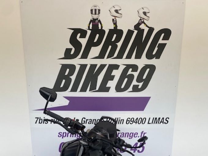KTM 890 DUKE 4