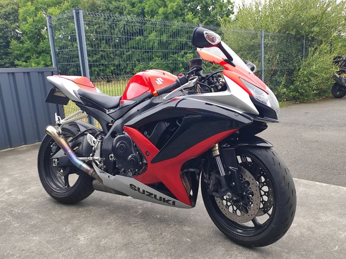 SUZUKI GSX-R 600 4