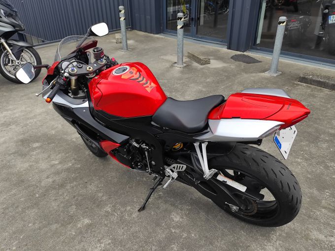 SUZUKI GSX-R 600 4