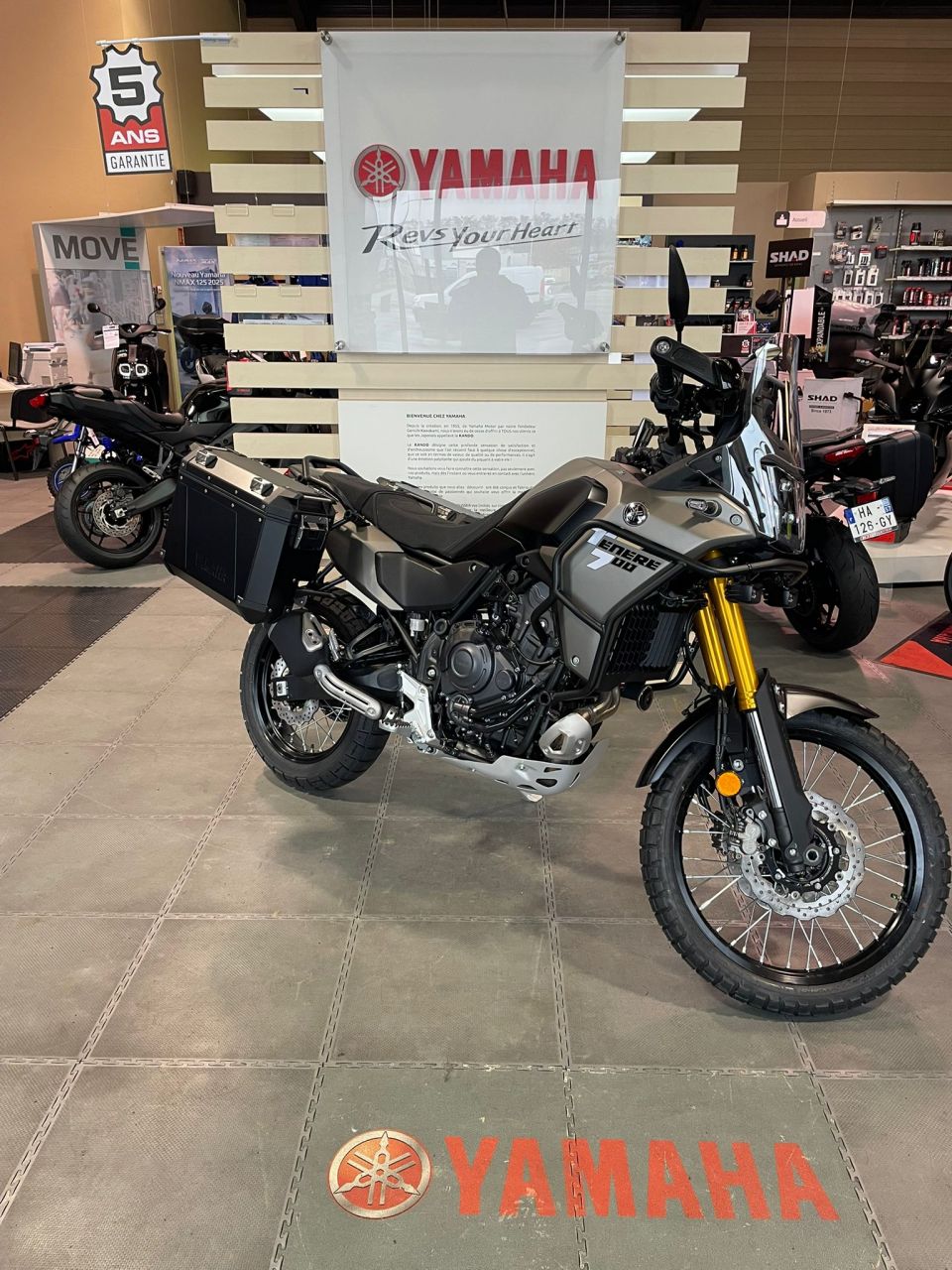 YAMAHA XTZ TENERE 700 4