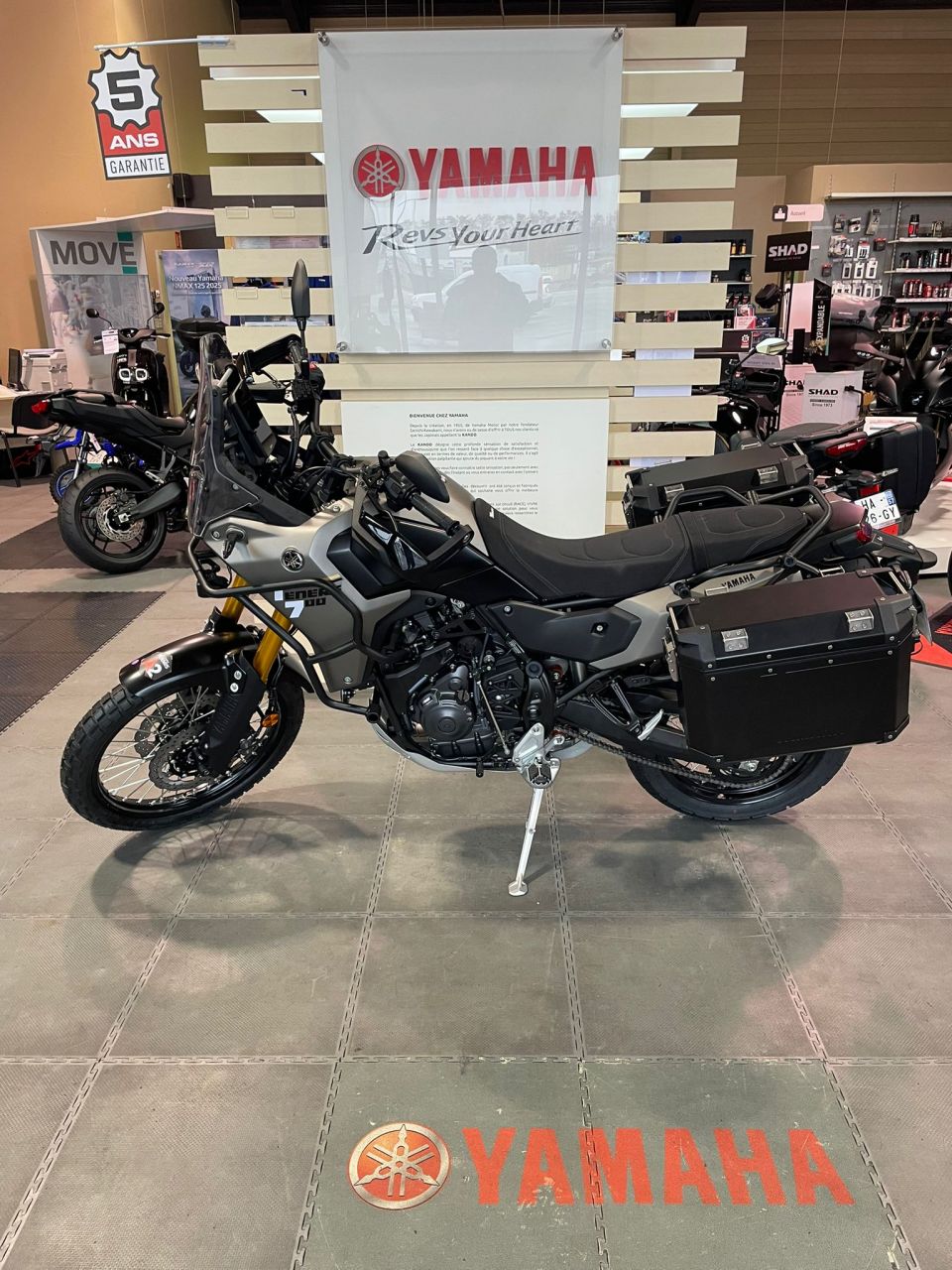 YAMAHA XTZ TENERE 700 4