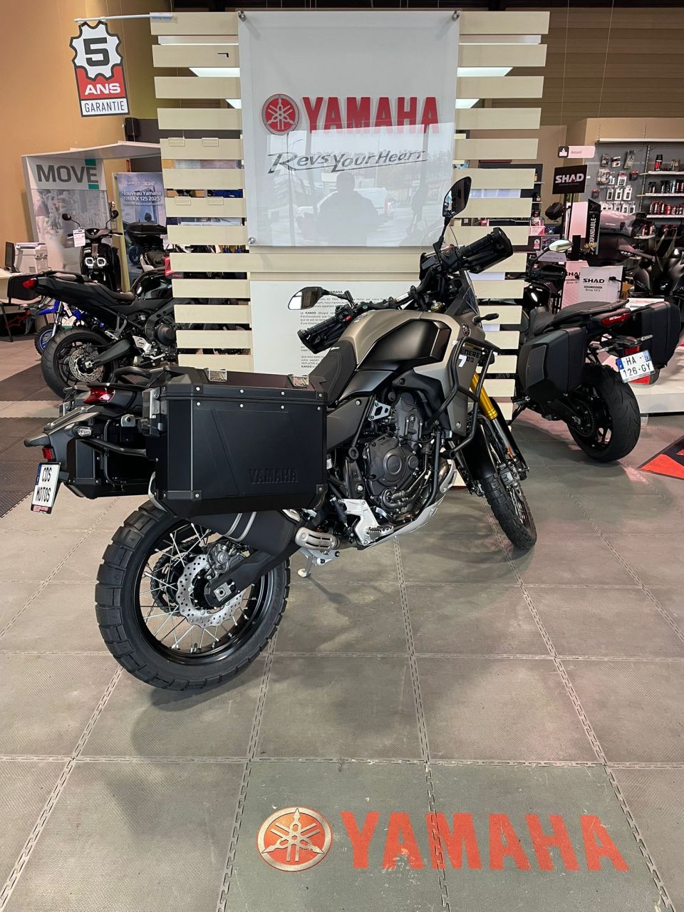 YAMAHA XTZ TENERE 700 4